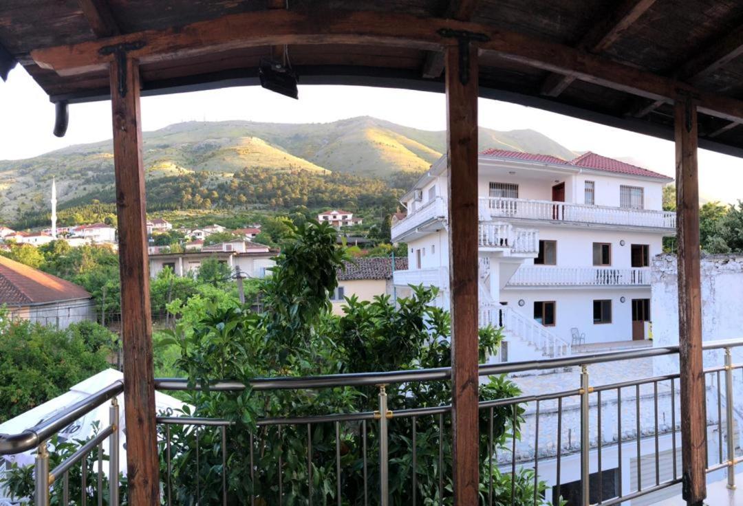Široka Hotel Shkodra Lake מראה חיצוני תמונה