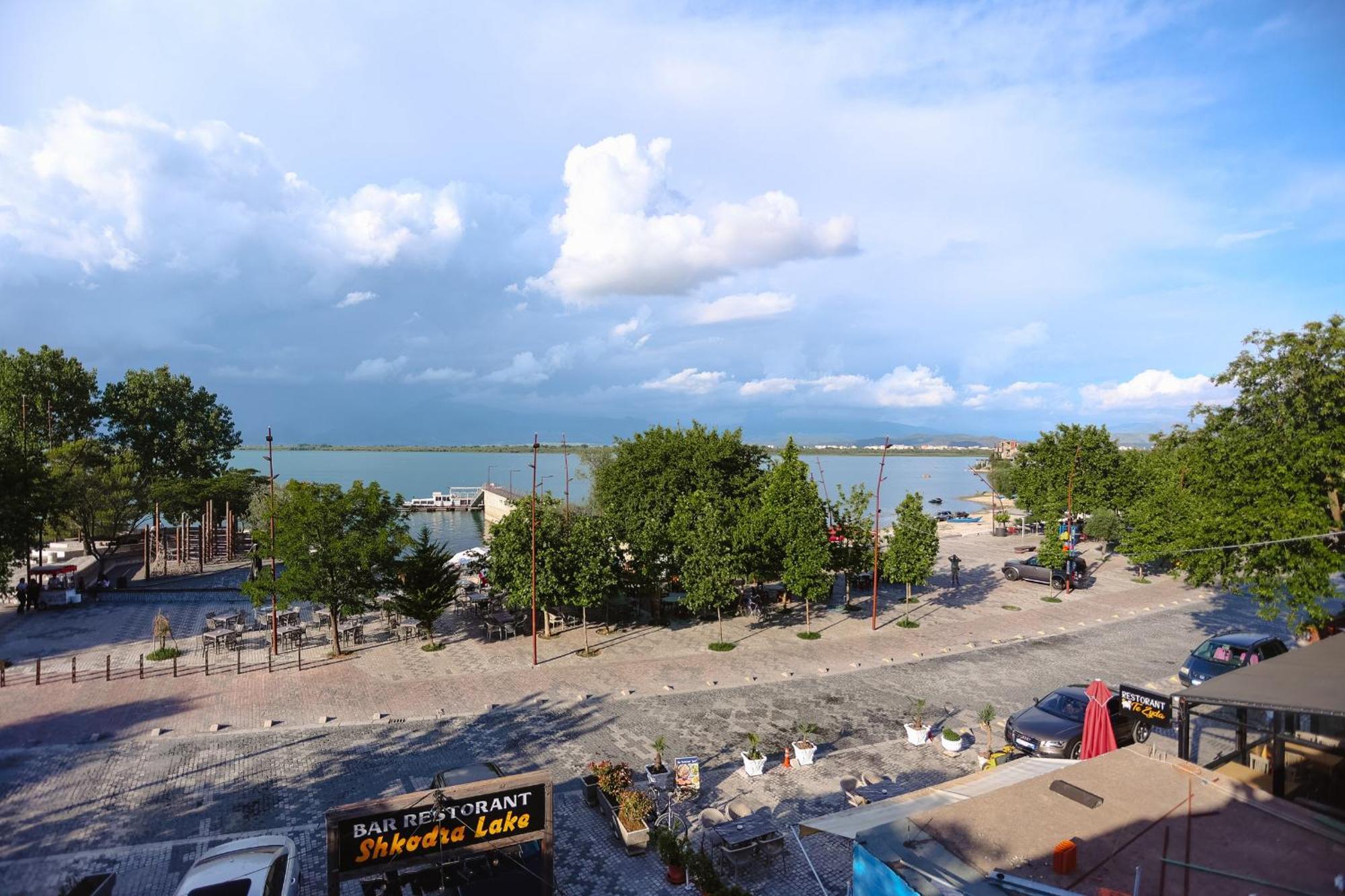 Široka Hotel Shkodra Lake מראה חיצוני תמונה