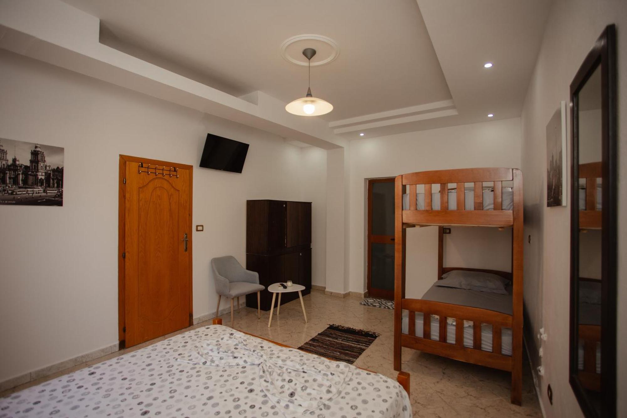 Široka Hotel Shkodra Lake מראה חיצוני תמונה