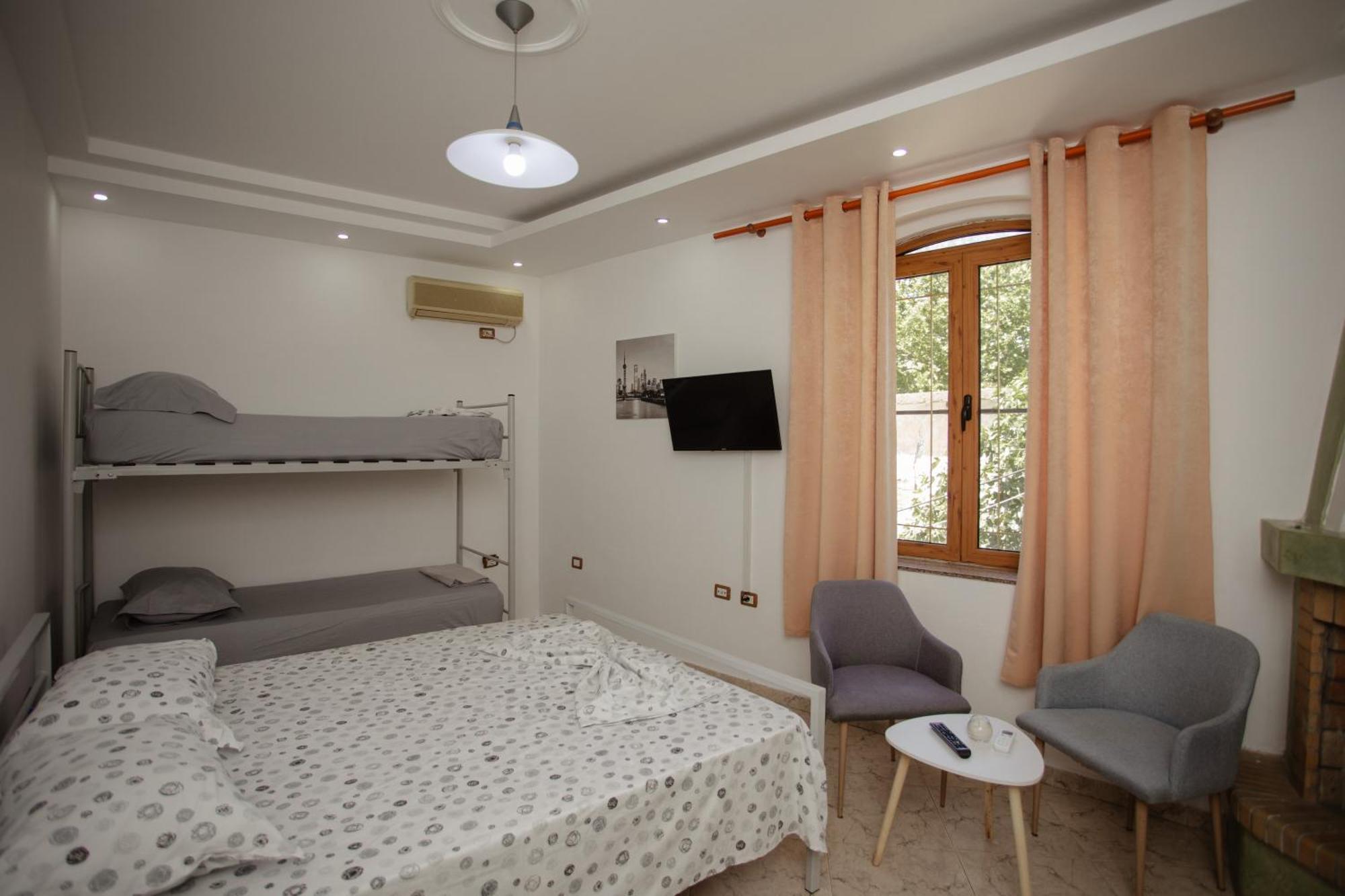 Široka Hotel Shkodra Lake מראה חיצוני תמונה