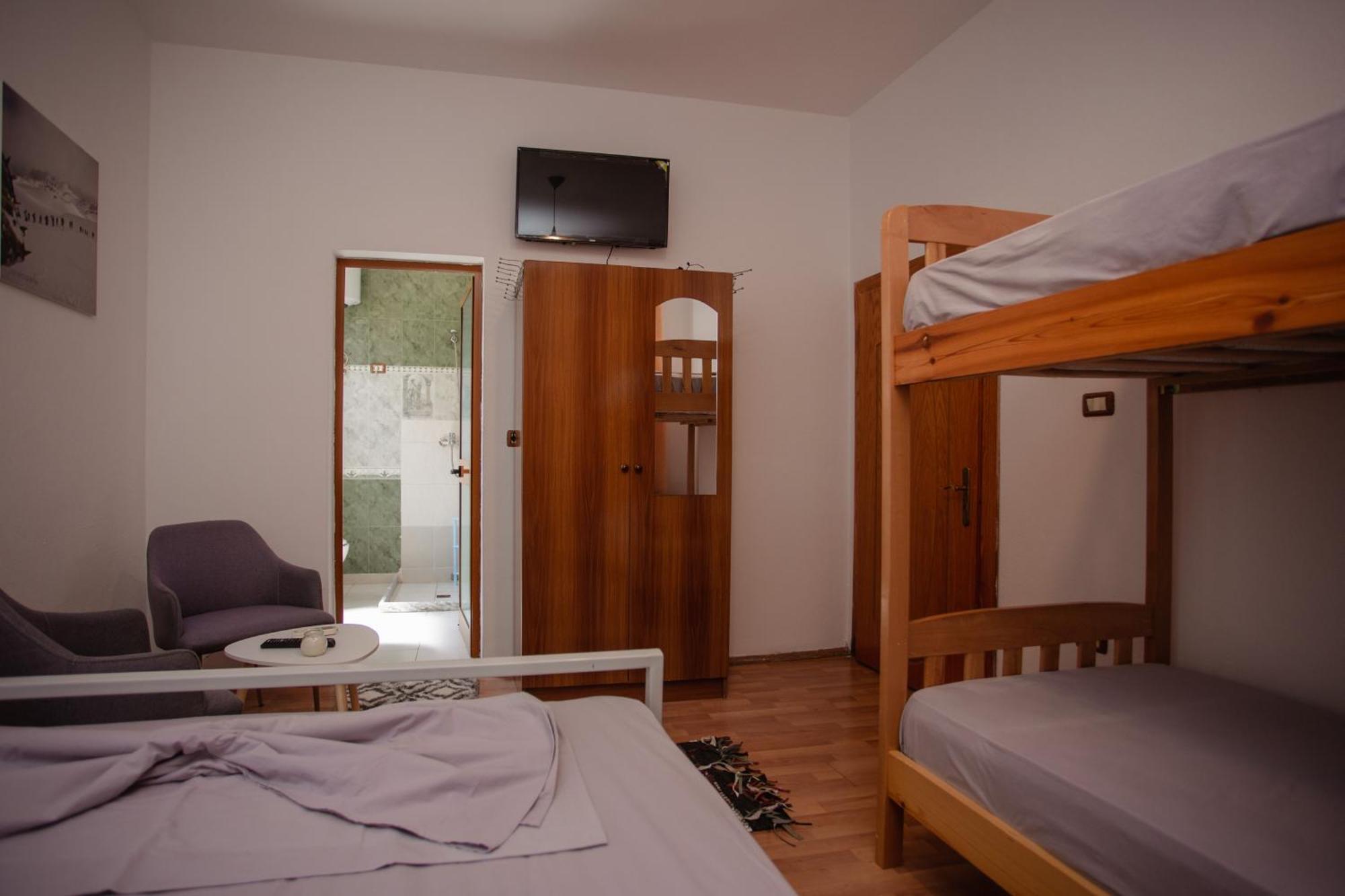 Široka Hotel Shkodra Lake מראה חיצוני תמונה