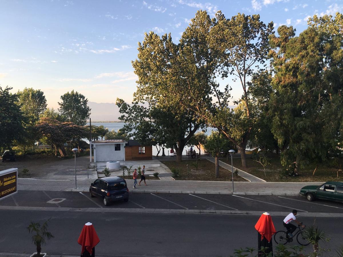 Široka Hotel Shkodra Lake מראה חיצוני תמונה
