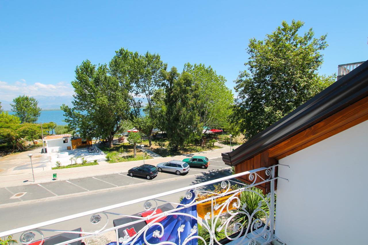 Široka Hotel Shkodra Lake מראה חיצוני תמונה